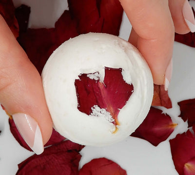 rosewood bath bomb included in the mothers day bundle