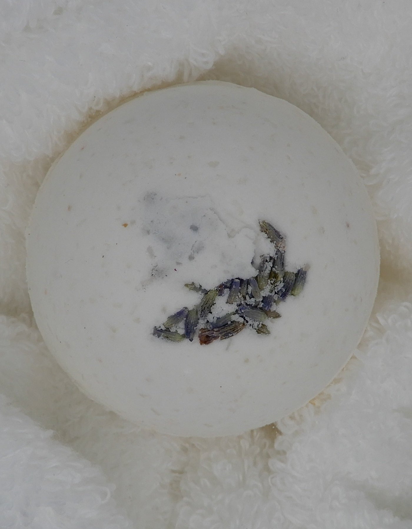 love&her - Lavender bath bomb - Love Letter Cosmetics 